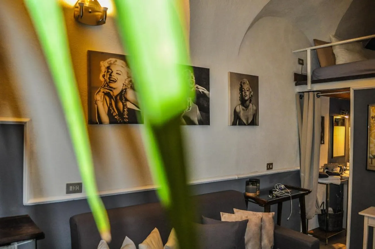 Piazzetta Little Suite Arma di Taggia Italy